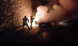 Bursa'da Seyir Halindeki Otomobil Alev Alev Yandı