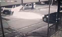 Bursa'da 2 kişinin ağır yaralandığı silahlı saldırı kamerada!