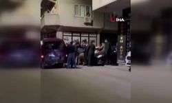 Bursa'da mahallede aileler arası kavga bir anda büyüdü
