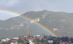 Bursa'da yağmur sonrası gökkuşağı görenleri hayran bıraktı!