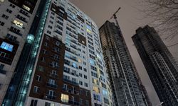 Esenyurt’ta rezidans koridorunda 2 kişi silahla ölü bulundu