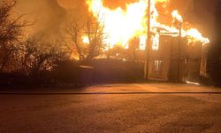 Karabük’te köyde çıkan yangın 4 evi ve bir ahırı küle çevirdi