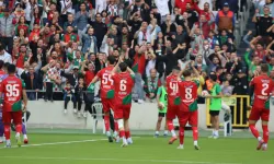 Karşıyaka iç sahada ligin zirvesine adını yazdırdı