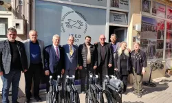 Muhtarlardan İZED’e 4 Tekerlekli Sandalye