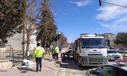 Tanker altında kalan yaya, hayatını kaybetti