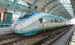 Trabzon ile Samsun Arası Hızlı Trenle 2 Saat Olacak! Bakan Uraloğlu Tüm Detayları Açıkladı