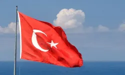 Solmayan Baskı Garantisi ile Bütçe Dostu Bayrak Fiyatları