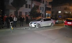 İnegöl’de Motosiklet ile Otomobil Çarpıştı: 2 Yaralı