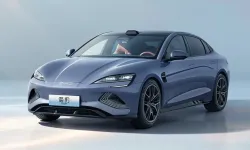 705 Km Menzilli Yeni Elektrikli Sedan Tanıtıldı! 9 Dakikada Şarj Olabiliyor