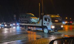 İnegöl’de kaza! 2 kişi yaralandı