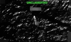 ABD ordusu Karayipler'de uyuşturucu taşıdığı öne sürülen tekneyi vurdu