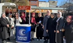 AK Parti İnegöl Kadın Kolları 8 Mart'ta kadınların yanında oldu