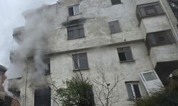 Bursa'da apartmanda yangın paniği!