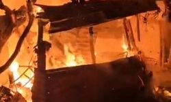 Baraka alevlere teslim oldu