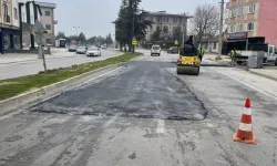 Başkan Alper Taban’dan Büyükşehir’e yol tepkisi: Sosyal medyadan ateş püskürdü