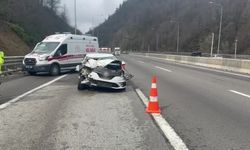 Bolu Dağı Tüneli'nde otomobille kamyonet çarpıştı! 2'si çocuk 4 yaralı