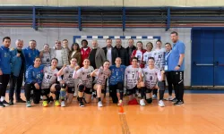 Bursa Büyükşehir Belediyespor Hentbolda Avrupa Yarı Finalinde!