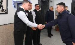 Bursa İl Jandarma Komutanlığı’nda Bayramlaşma: Tümgeneral Tataroğlu Personelle Buluştu