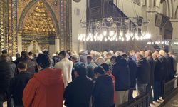 Bursa'da Muhsin Yazıcıoğlu için Ulucami'de mevlid okutuldu, helva ikram edildi