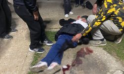 Bursa’da parkta bıçaklı kavga! 16 yaşındaki çocuk yaralandı