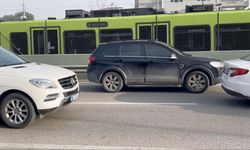 Bursa'da yolun ortasına bırakılan cip herkesi şaşırttı!