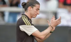 Flamengo 8-0 kazandığı maçtan sonra Filipe Luis'in görevine son verdi!