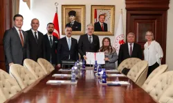 İnegöl'e Yeni Aile Sağlığı Merkezi: Hayırsever İş Birliğiyle İmzalar Atıldı