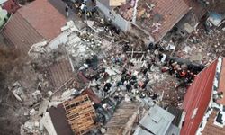 İstanbul Fatih’te bina çöktü!