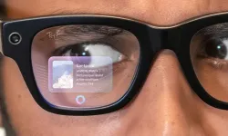 Meta’nın Akıllı Gözlükleri Tartışma Oluşturdu! Özel Görüntülere İnsanlar mı Bakıyor?