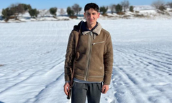 "Okula gidiyorum" diyerek evden ayrılan gençten haber alınamıyor