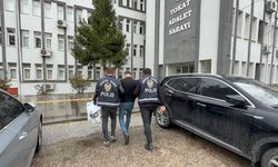 Tokat’ta polis delil aradı, cephanelik buldu