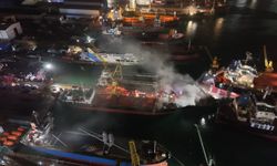 Tuzla'da kuru yük gemisinde yangın! Çok sayıda ekip sevk edildi