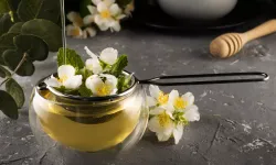 Yasemin Çayı Nedir? Faydaları Nelerdir? Kokusu Güzel, Etkisi Büyük Bu Çay Hakkında Bilmeniz Gerekenler