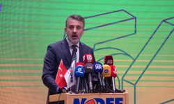 54. İnegöl Mobilya Fuarı'na birlikte geldiler, bir an olsun ayrılmadılar!