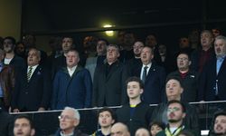 Bakan Osman Aşkın Bak Dev Derbiyi Protokol Tribününden Takip Etti