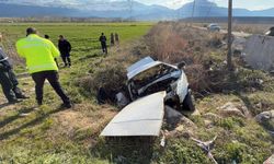 Kontrolden çıkan otomobil şarampole yuvarlandı