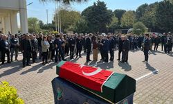 Bursa'da  Akademisyen Doğan Yavaş dualarla uğurlandı!