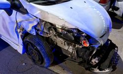 Alkollü halde direksiyona geçti, 3 araca birden çarptı