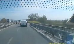 Bursa'da ters yönden gelen at arabası trafiği birbirine kattı!