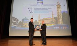 BUÜ’de Türkçenin geleceği masaya yatırıldı!