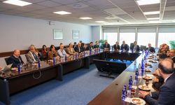 BUÜ’den OYAK Renault’a iş birliği buluşması!