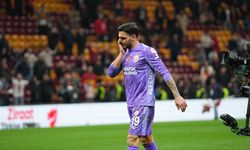 Günay Güvenç ve Ahmed Kutucu ıslıklandı