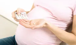 Hamilelikte Ağrı Kesici Kullanmak Otizme Yol Açar mı, Yoksa Gereksiz Bir Korku mu?