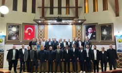 İnegöl Rumeli Türkleri Derneği’nde Serkan Ay güven tazeledi