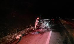 İnegöl’de Seyir Halindeki Otomobil Alev Aldı!