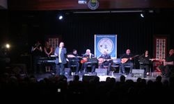 İnegöl’de Türkü Gecesine Yoğun İlgi