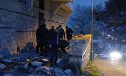 Metruk binada erkek cesedi bulundu