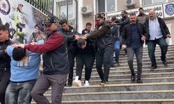 Mezarlıktaki silahlı çatışmanın 6 şüphelisi adliyeye sevk edildi