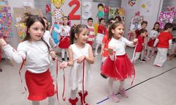 Osmangazi Belediyesi’nin kreşlerinde 23 Nisan sevinci!