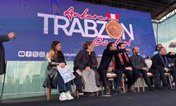 Taşacak Bu Deniz’ oyuncuları Ankara'da hayranlarıyla buluştu